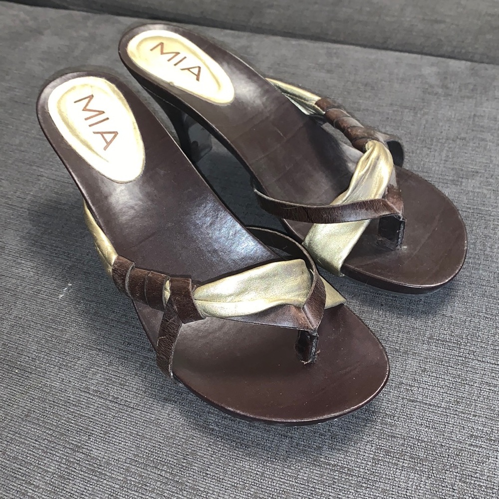 COPY - Size 10 gorgeous leather heel